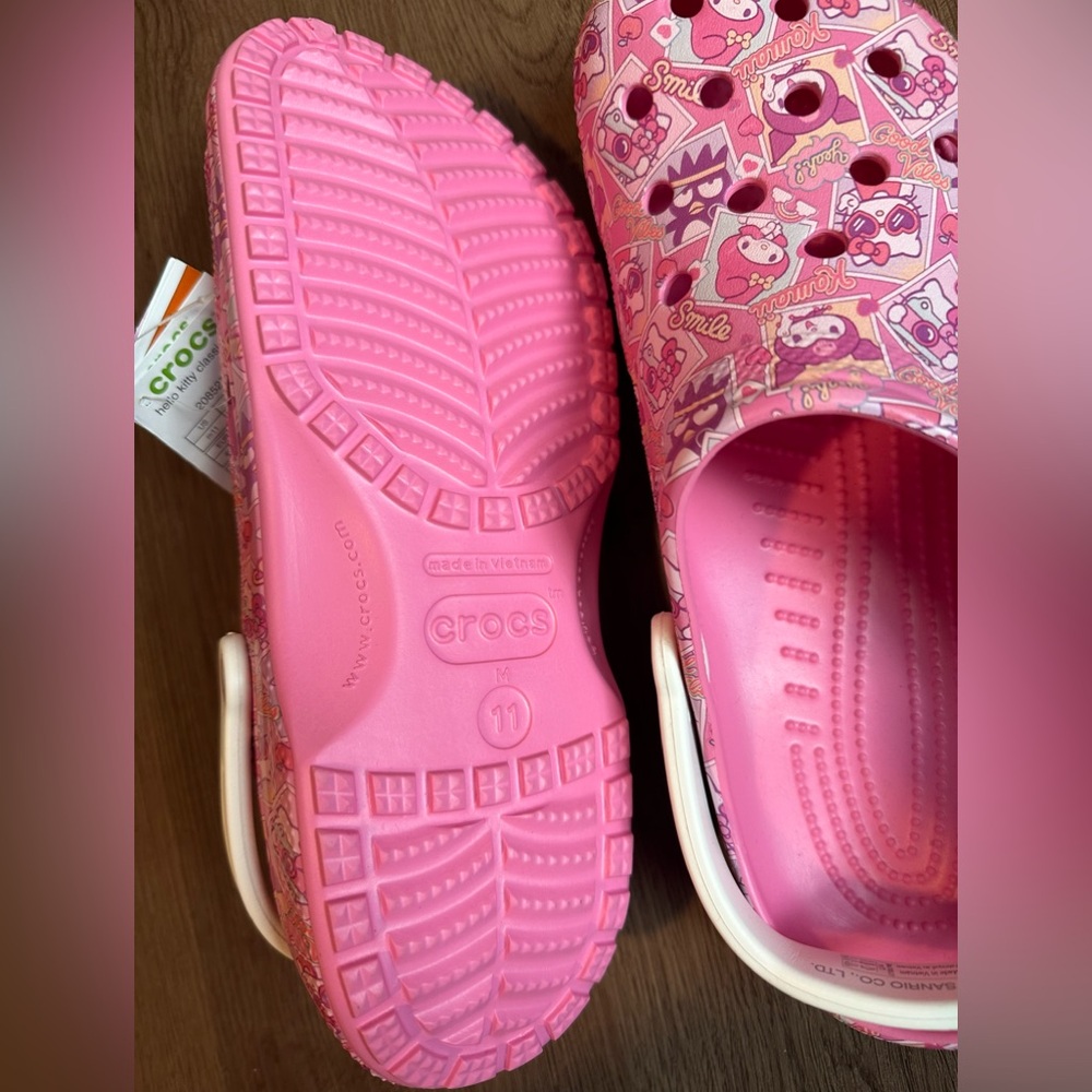 CROCS hello kitty classic clog - Picture 5 of 10